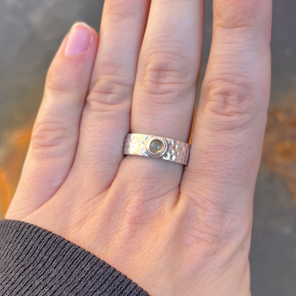 2/$40 🌸 VTG Hammered Sterling Silver Ring Small Stone Pendant - Picture 4 of 12